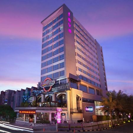favehotel Solo Baru Luaran gambar
