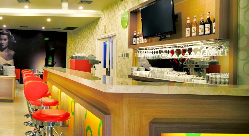favehotel Solo Baru Luaran gambar