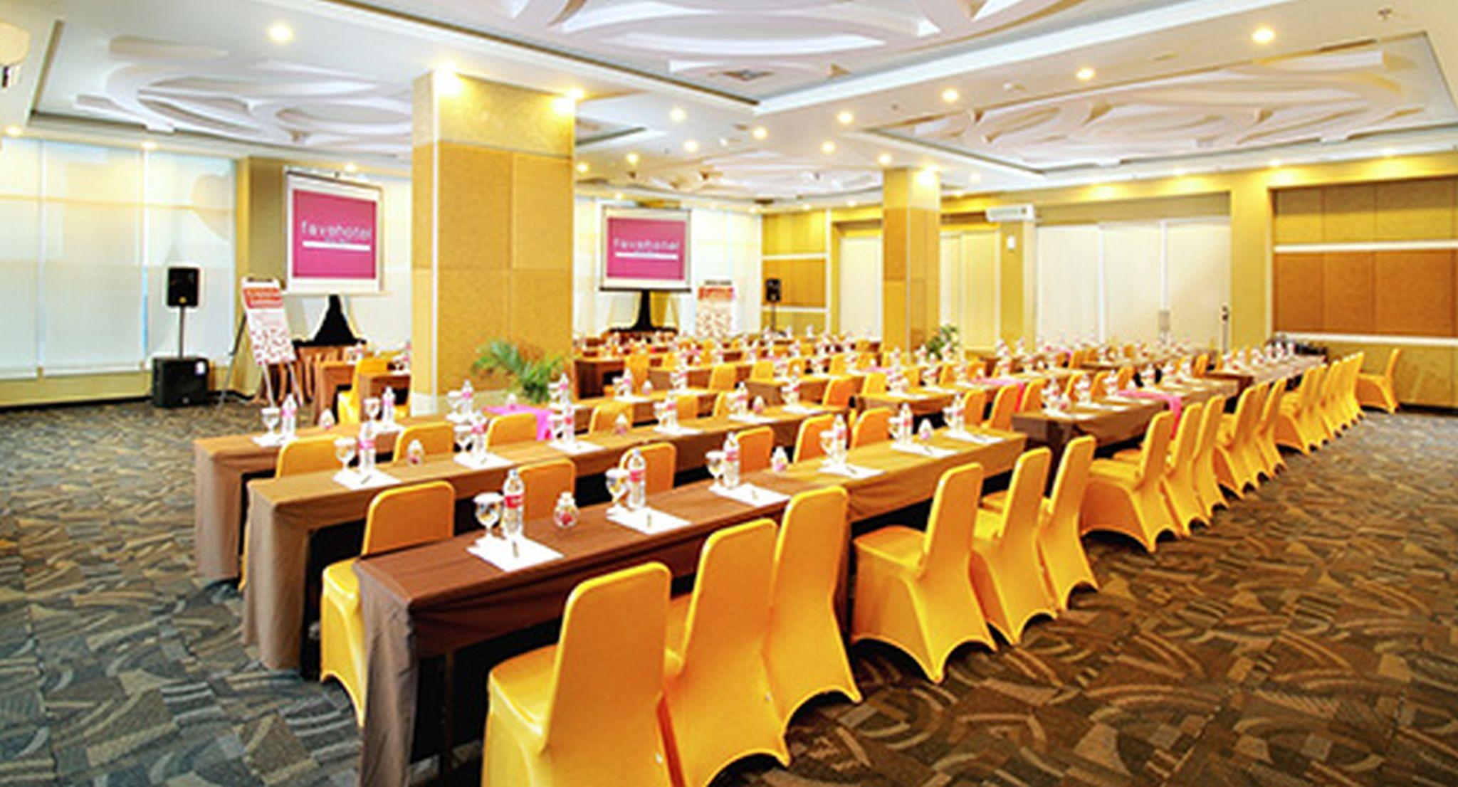 favehotel Solo Baru Luaran gambar