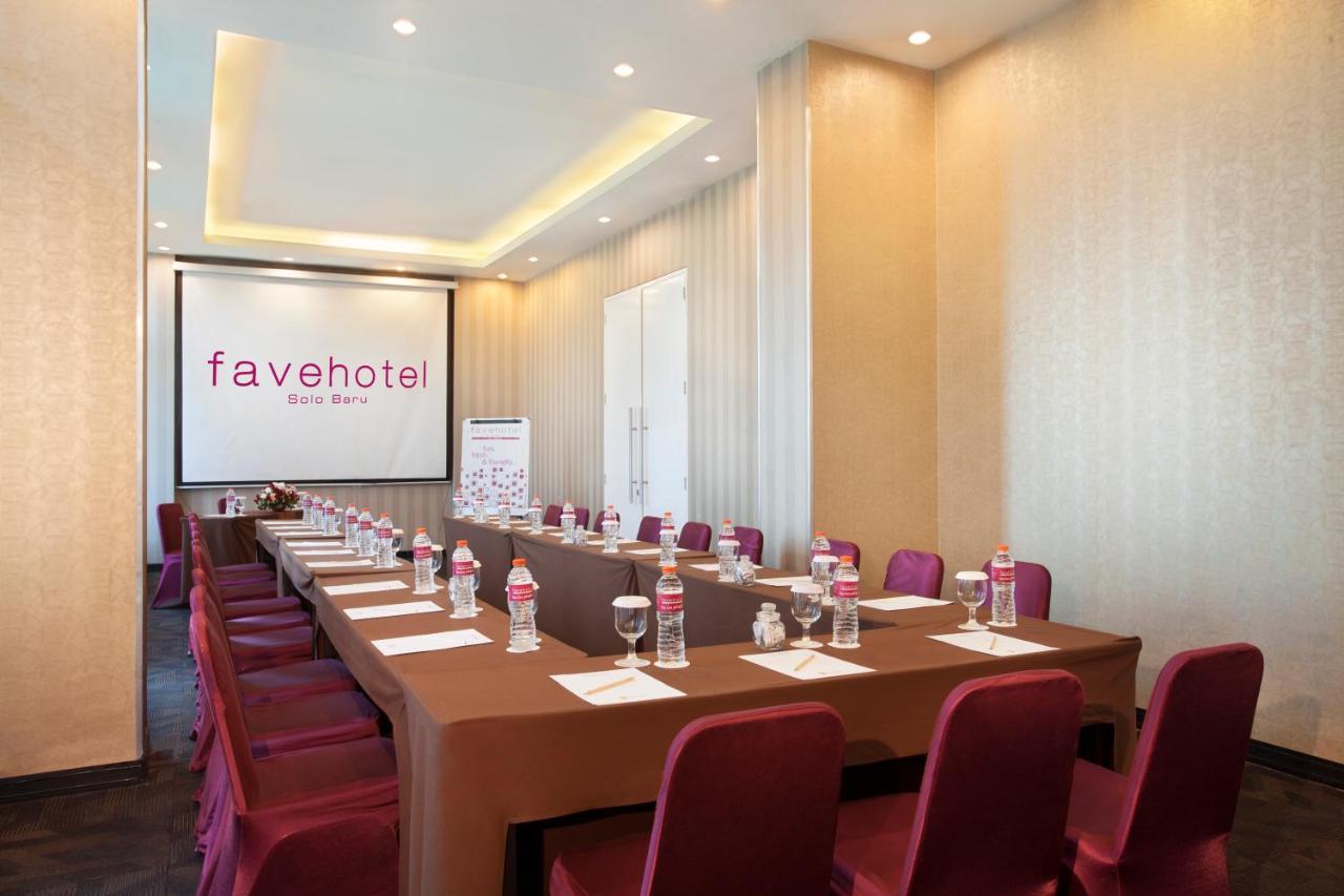 favehotel Solo Baru Luaran gambar
