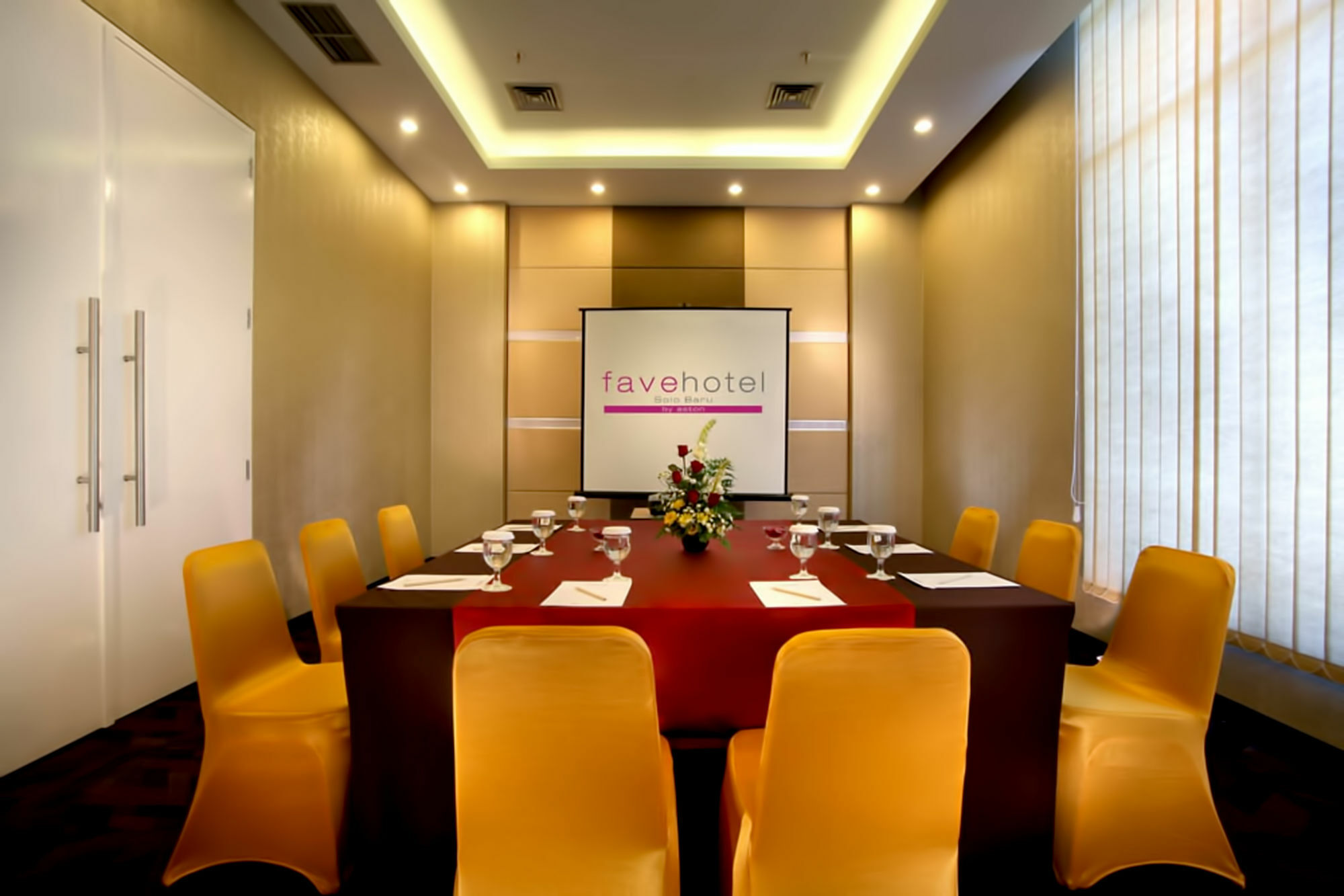 favehotel Solo Baru Luaran gambar
